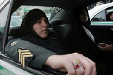 Iran cho phép phụ nữ xem bóng đá