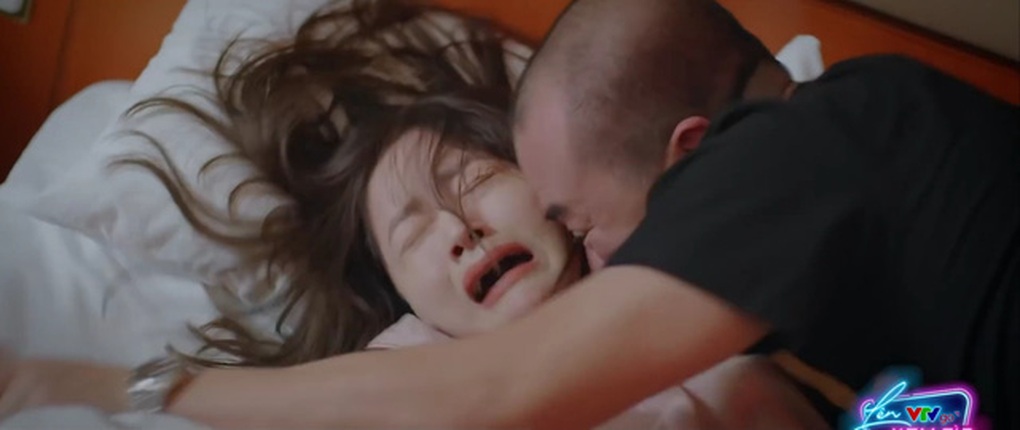 Lan Phương, Quỳnh Kool và sự thật cảnh cưỡng hiếp ám ảnh trên phim Việt - 2 Lan Phương, Quỳnh Kool và sự thật cảnh cưỡng hiếp ám ảnh trên phim Việt - 2