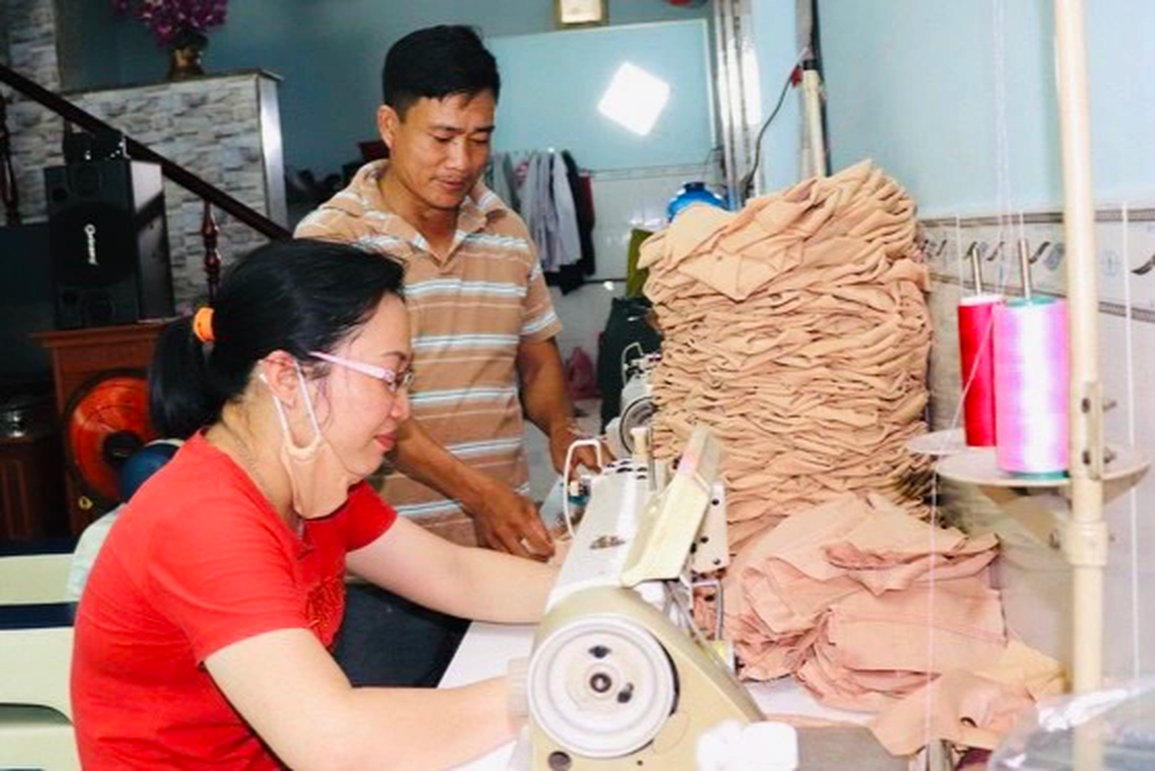 Cú trượt chân định mệnh khiến chàng công nhân day dứt cả đời - 1 Cú trượt chân định mệnh khiến chàng công nhân day dứt cả đời - 1