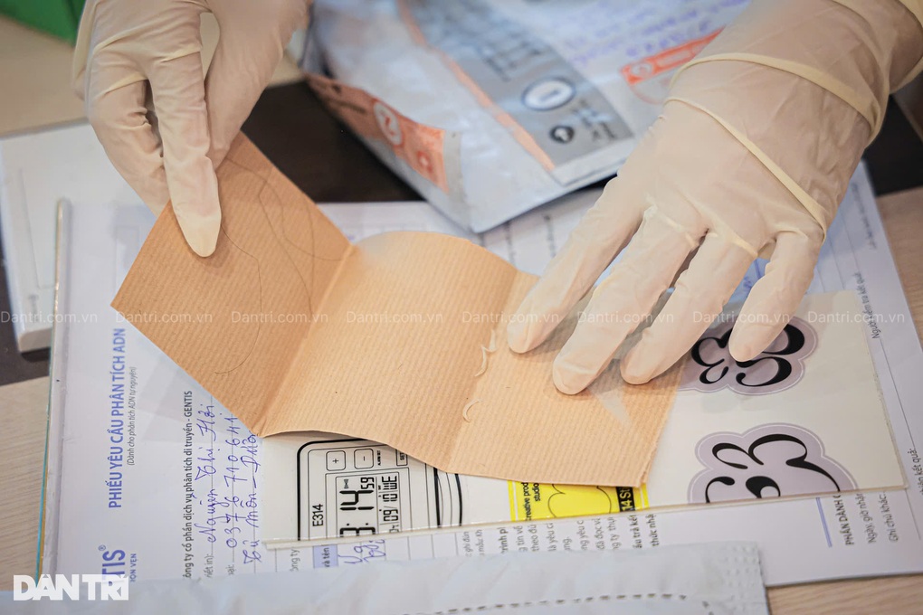 Đạo diễn Pháp gặp mẹ Việt: Mẹ đừng khóc, dành nụ cười ngày hội ngộ - 12 Đạo diễn Pháp gặp mẹ Việt: Mẹ đừng khóc, dành nụ cười ngày hội ngộ - 12