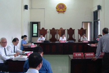 Vụ kiện dân sự đòi tiền thù lao: Không thể "chây ỳ" mãi là được!