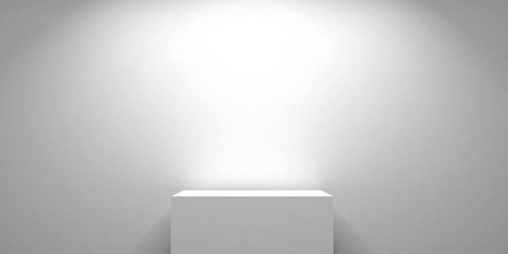 Kiếm gần nửa tỷ đồng nhờ bán tượng điêu khắc không thể nhìn thấy hay sờ nắm - 2