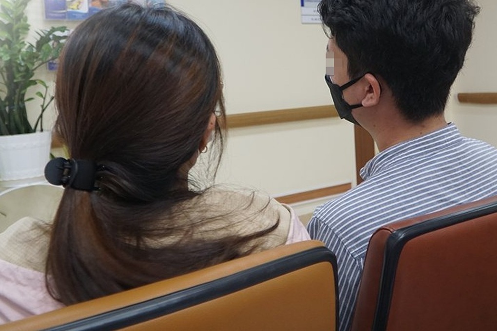 Khám sức khỏe để săn rồng vàng, phát hiện giang mai sau ngày cưới - 1 Khám sức khỏe để săn rồng vàng, phát hiện giang mai sau ngày cưới - 1