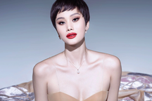 Người mẫu Hương Ly và chuyện 4 lần trốn đi thi hoa hậu làm mẹ khóc