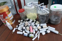 Vì sao cứ gần tết, pháo tự chế lại "nổ" trên mạng?