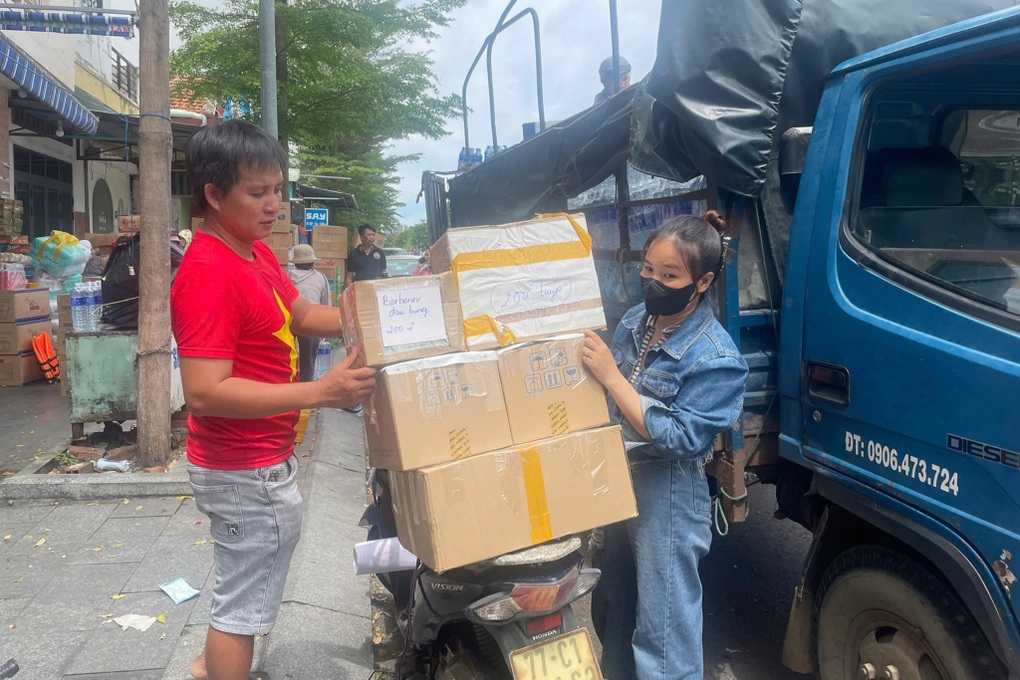 Bình Định hỗ trợ 12 tỷ đồng, cử nhiều lực lượng ra miền Bắc giúp dân - 3 Bình Định hỗ trợ 12 tỷ đồng, cử nhiều lực lượng ra miền Bắc giúp dân - 3