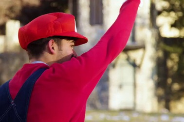 Mario giải cứu công chúa ngoài đời thực bằng cách nhảy parkour khiến nhiều người thích thú