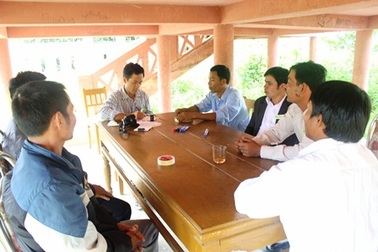 Dân giữ rừng không công: “Đem con bỏ chợ”?