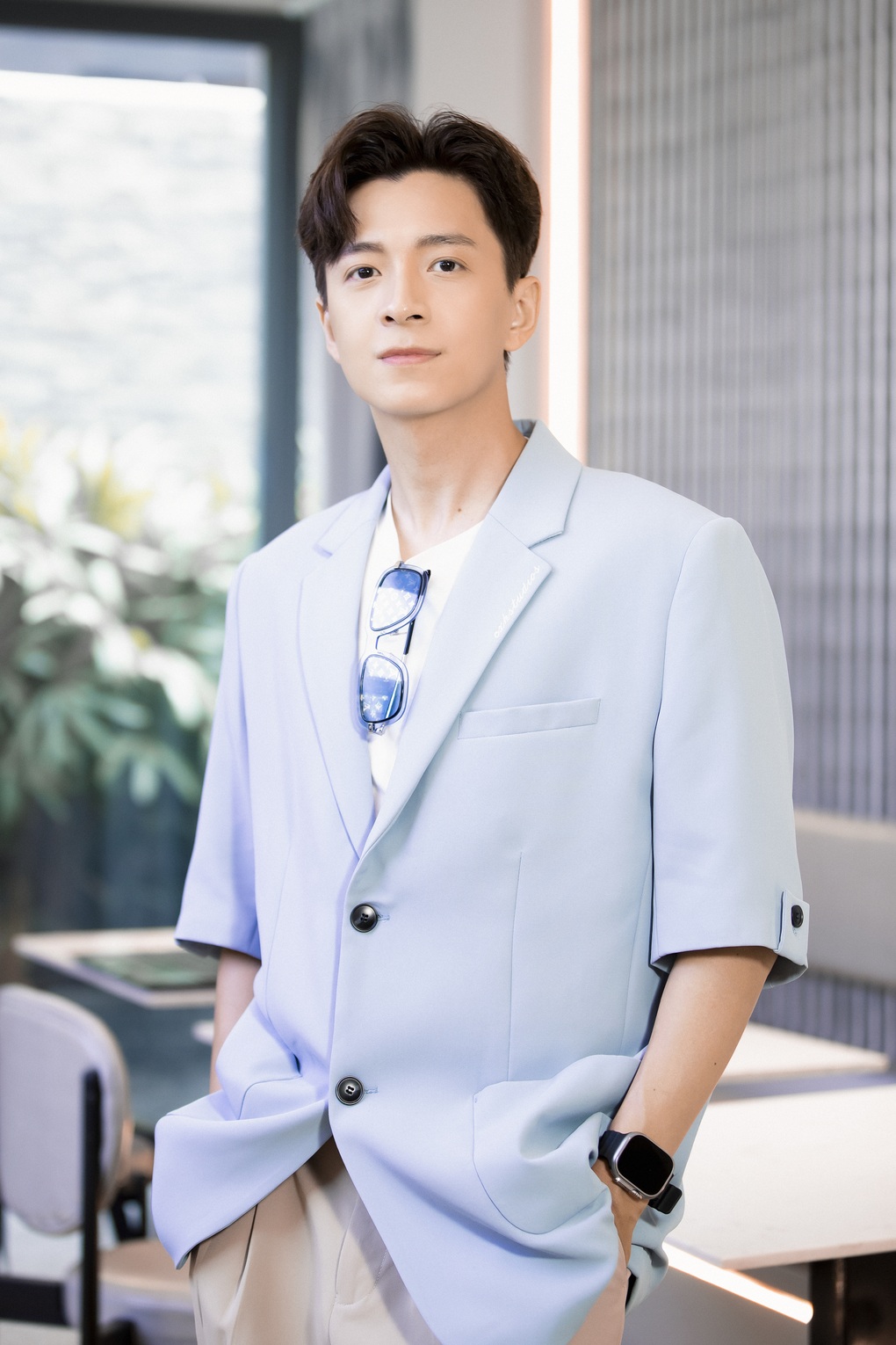 Ngô Kiến Huy đau khổ rơi nước mắt về lời hứa mừng cưới Sam 10 chỉ vàng - 1 Ngô Kiến Huy đau khổ rơi nước mắt về lời hứa mừng cưới Sam 10 chỉ vàng - 1