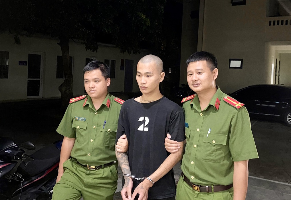 Người đang mang án tù bị bắt sau 4 ngày phát lệnh truy nã - 1 Người đang mang án tù bị bắt sau 4 ngày phát lệnh truy nã - 1