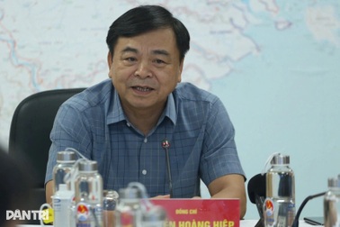 "Hai cơn bão trùng nhau hậu quả rất lớn, chúng tôi rất lo về bão Bualoi"