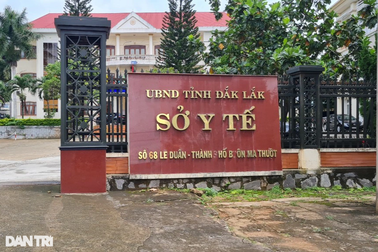 Giám đốc Sở Y tế Đắk Lắk Nay Phi La bị kỷ luật