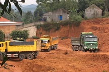Nghệ An: Ngang nhiên khai thác đất địa giới hành chính đem bán?