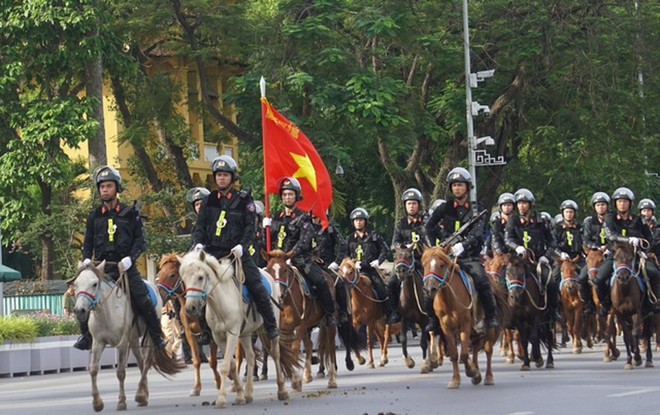 Bộ trưởng Công an: Việt Nam sẽ tiếp tục phát triển lực lượng kỵ binh - 2 Bộ trưởng Công an: Việt Nam sẽ tiếp tục phát triển lực lượng kỵ binh - 2