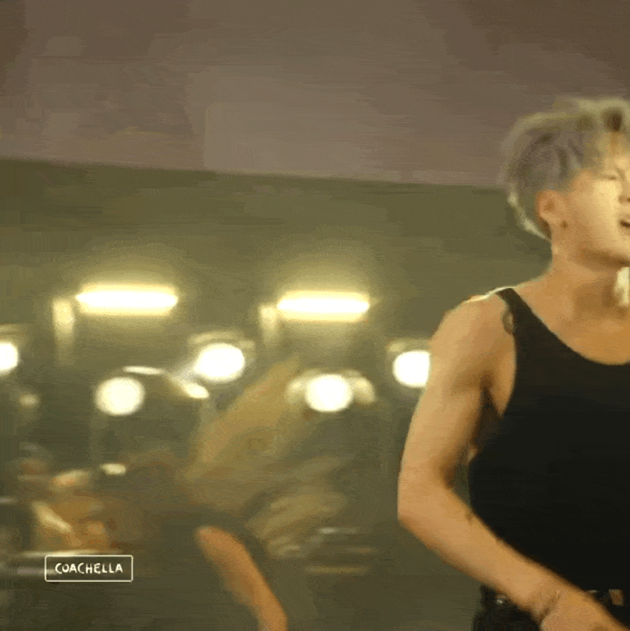 Ca sĩ Châu Á Jackson Wang gây sốt tại Mỹ với màn biểu diễn nóng bỏng mắt - 3