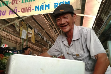 Người đàn ông quét rác bất ngờ thành tỷ phú