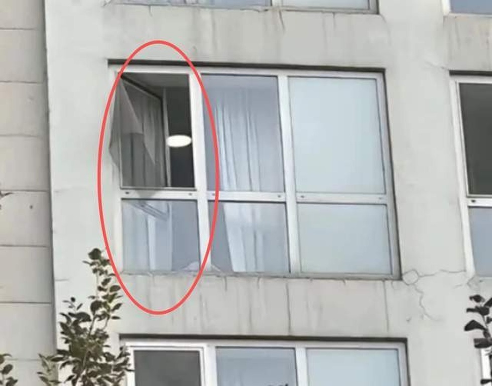 Ba nghệ sĩ Trung Quốc ra đi với nhiều uẩn khúc, gây chấn động truyền thông - 3 Ba nghệ sĩ Trung Quốc ra đi với nhiều uẩn khúc, gây chấn động truyền thông - 3