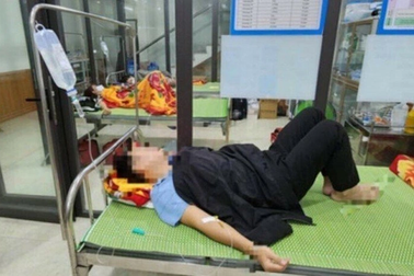 Gần 50 người bị ngộ độc thực phẩm sau khi ăn tiệc cưới