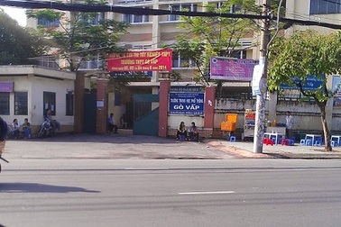 Hiệu trưởng bị tố cáo thu tăng tiết hàng tỷ đồng