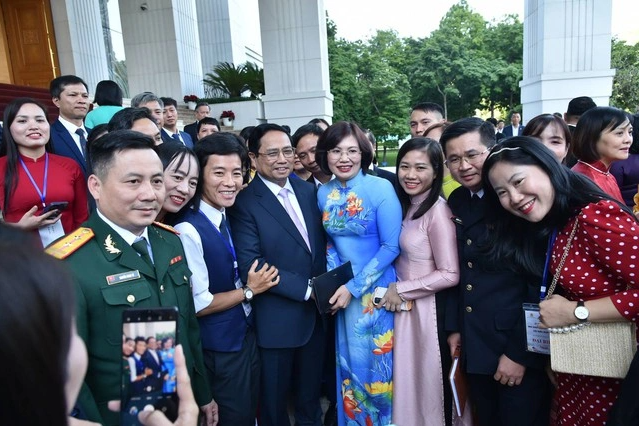 Những đêm trắng của người thầy sáng chế học cụ vì học trò - 7 Những đêm trắng của người thầy sáng chế học cụ vì học trò - 7