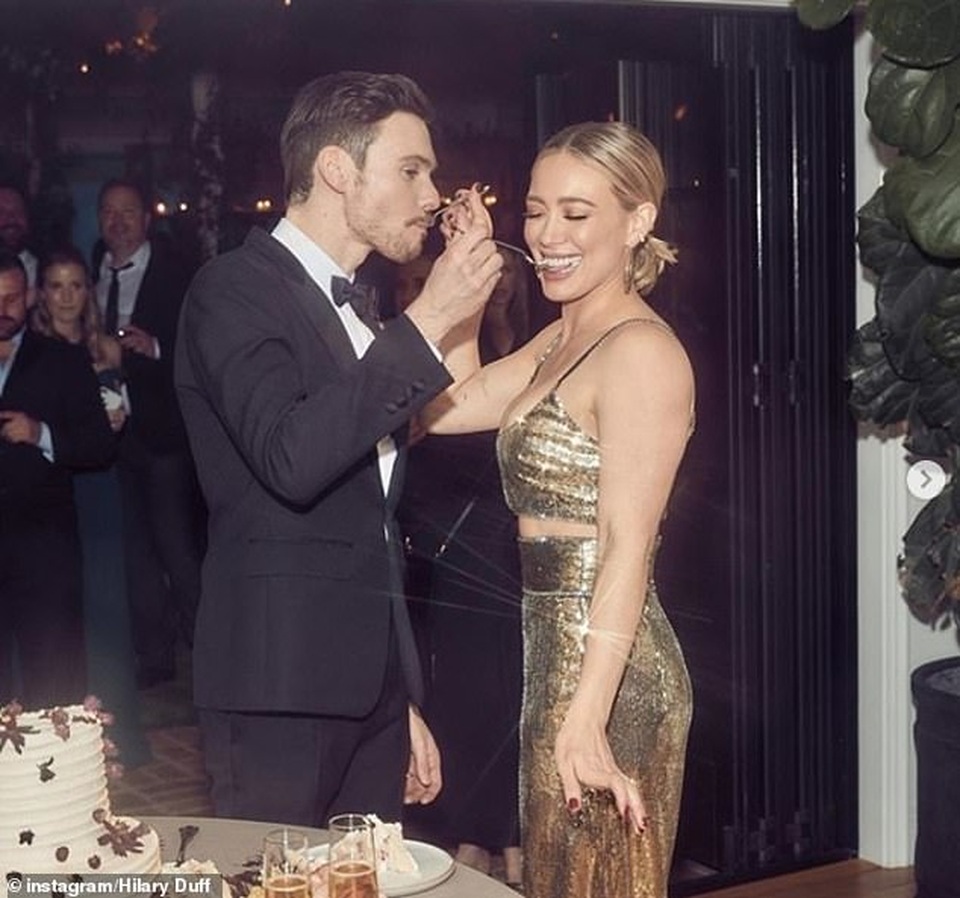 Hilary Duff chia sẻ thêm ảnh cưới - 1 Hilary Duff chia sẻ thêm ảnh cưới - 1