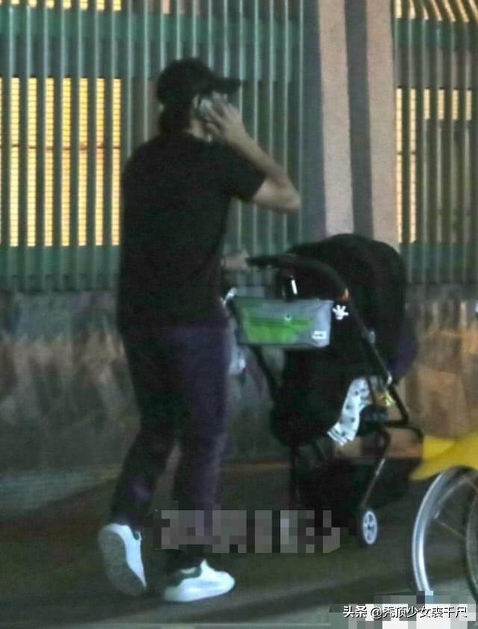 Ngô Kỳ Long đón năm mới cùng Lưu Thi Thi, đánh tan tin đồn ngoại tình - 5 Ngô Kỳ Long đón năm mới cùng Lưu Thi Thi, đánh tan tin đồn ngoại tình - 5