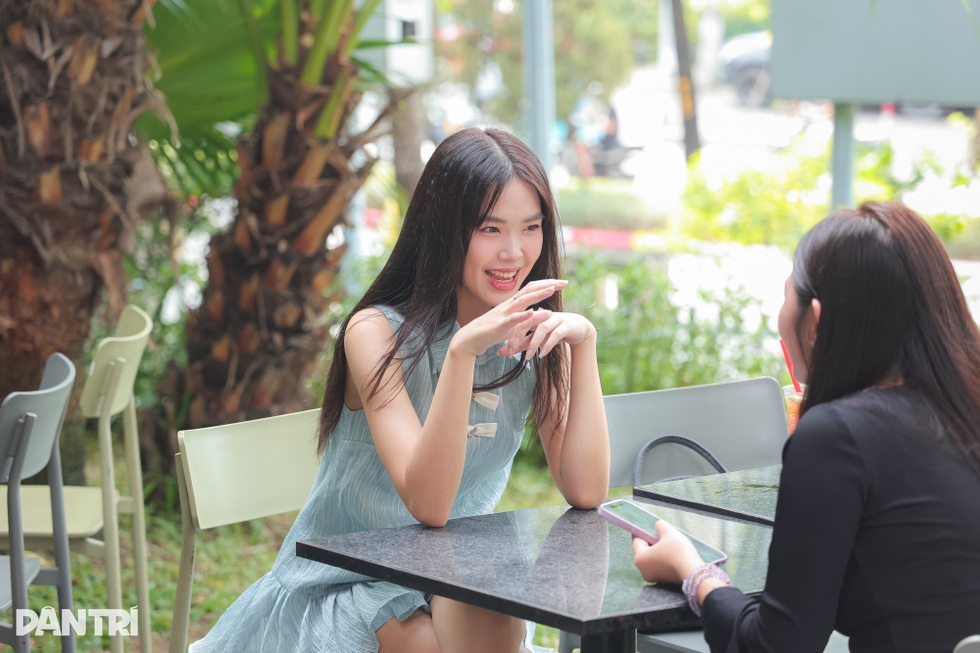 Tiểu tam” phim Gió ngang khoảng trời xanh: Ngoài đời sành điệu, giỏi võ - 5 Tiểu tam” phim Gió ngang khoảng trời xanh: Ngoài đời sành điệu, giỏi võ - 5