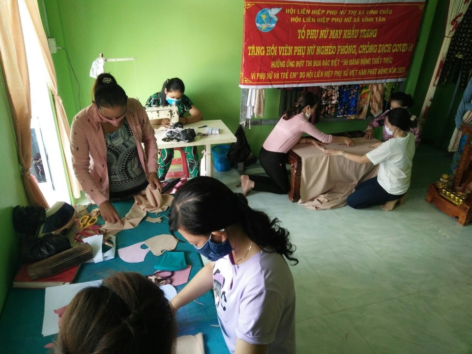 “Đội quân tóc dài” miền biển với công tác phòng ngừa dịch bệnh Covid-19 - 1 “Đội quân tóc dài” miền biển với công tác phòng ngừa dịch bệnh Covid-19 - 1