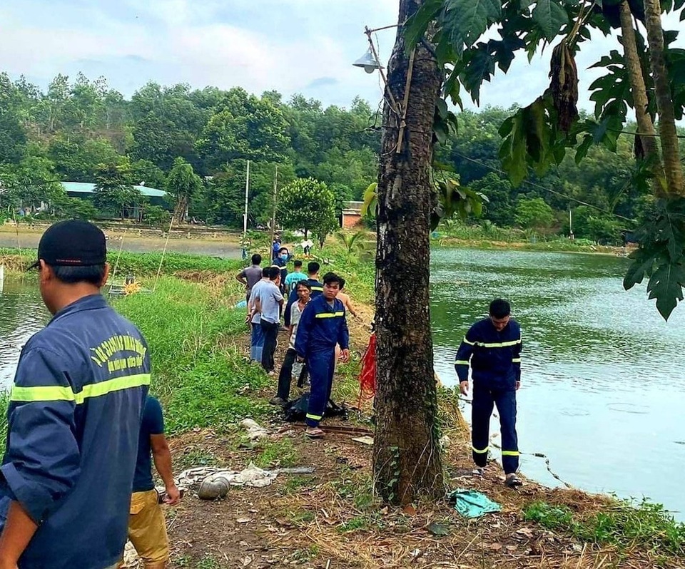 2 người chết đuối trong 1 buổi tối - 1