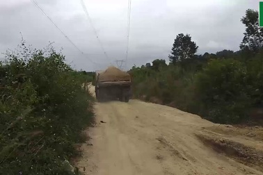 “Cát tặc” hoành hành, cày nát đường dân sinh