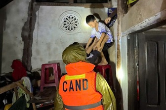 Lũ vượt đỉnh lịch sử 1986 và 1993, nhiều nơi trắng đêm sơ tán dân