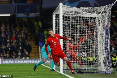 Lewandowski và Gnabry lập nhiều kỷ lục sau trận thắng Chelsea