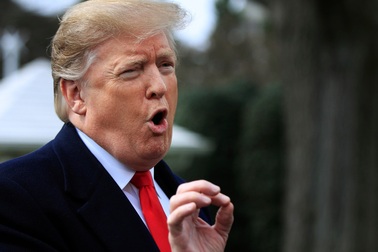 Tổng thống Trump tuyên bố "không cần Trung Quốc", thúc các công ty Mỹ về nước