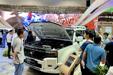 Toyota tại VMS 2024 - Ngắm dàn xe hybrid, khám phá Camry và Prado mới