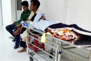 Vụ cha tự vẫn bên xác con trai: Khởi tố người cha hành vi giết người