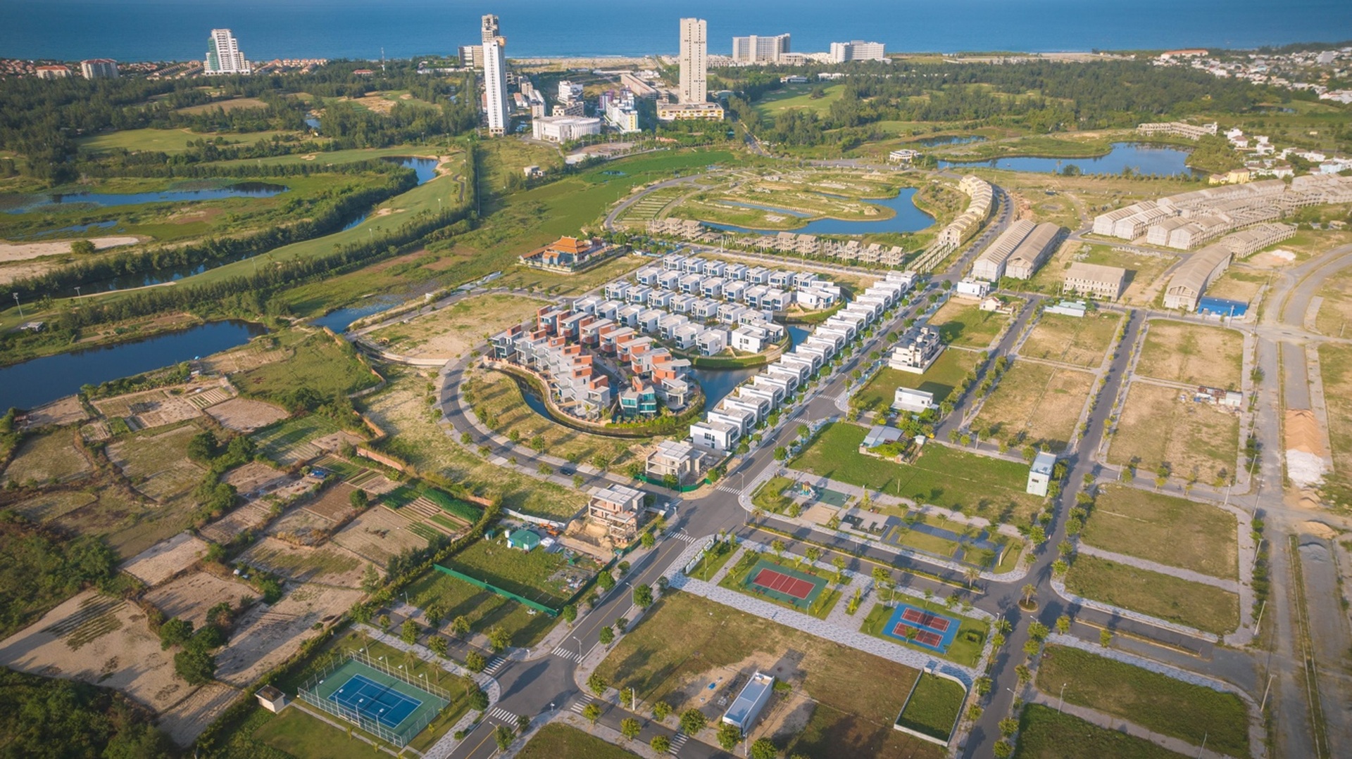 Sức hút của khu biệt thự đảo ven sông, gần biển tại Đà Nẵng - 1 Sức hút của khu biệt thự đảo ven sông, gần biển tại Đà Nẵng - 1