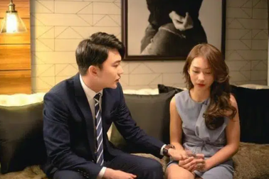 Giật mình vì thưởng Tết Dương lịch khủng chồng cho Osin khi tôi nằm viện