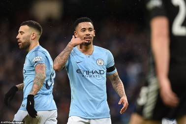 Vùi dập Burnley, Man City tiến bước vào vòng 5 FA Cup