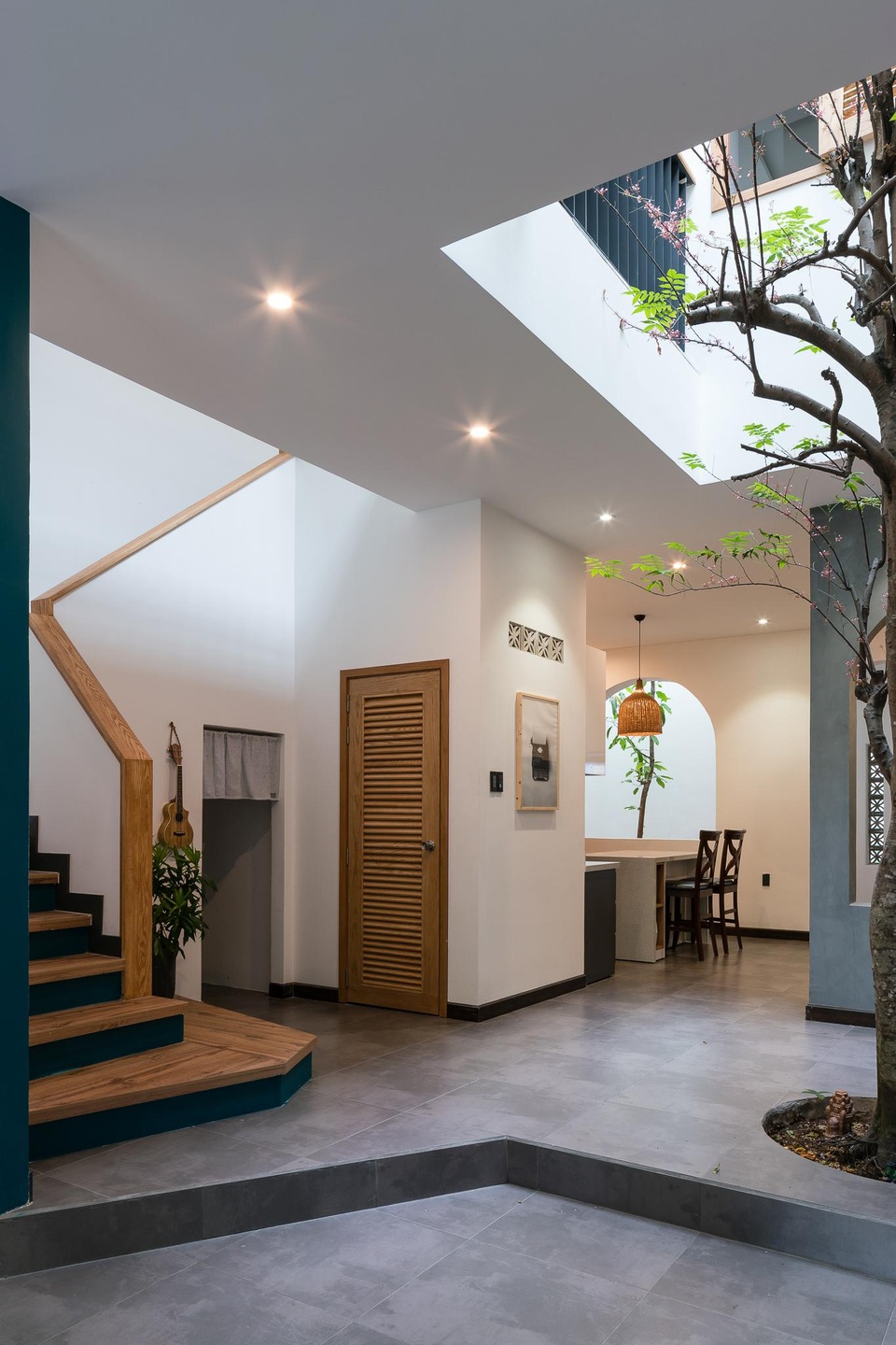 Độc đáo ngôi nhà cha xây tặng con gái đầu lòng ở Bình Dương - 4 Độc đáo ngôi nhà cha xây tặng con gái đầu lòng ở Bình Dương - 4