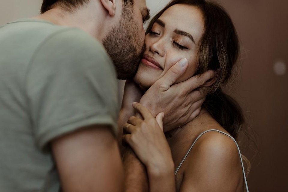 Chuyện tình như cổ tích của cô gái Hà Nội và thầy giáo ngoại quốc - 2 Chuyện tình như cổ tích của cô gái Hà Nội và thầy giáo ngoại quốc - 2