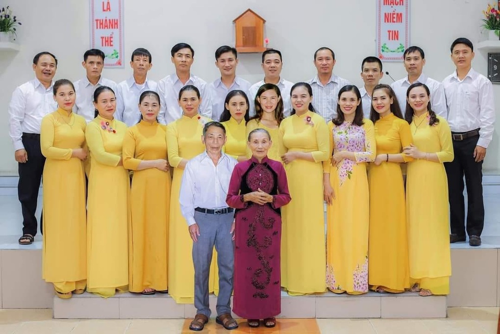 Gia đình đông con lập bảng phân công chăm mẹ 82 tuổi gây sốt - 3 Gia đình đông con lập bảng phân công chăm mẹ 82 tuổi gây sốt - 3