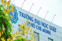 Điểm chuẩn Trường Đại học Luật TPHCM năm 2024 cao nhất 27,27