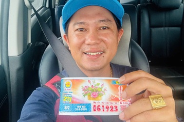 Chủ động trả nợ cho đồng nghiệp, nữ công nhân trúng số độc đắc 2 tỷ đồng