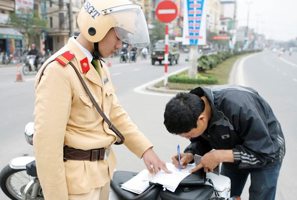 Trưởng công an xã được tịch thu phương tiện vi phạm hành chính - 1 Trưởng công an xã được tịch thu phương tiện vi phạm hành chính