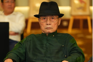 Nhà thơ Thiệp Nguyễn ra mắt tập "Tiếng xa" ở tuổi 85