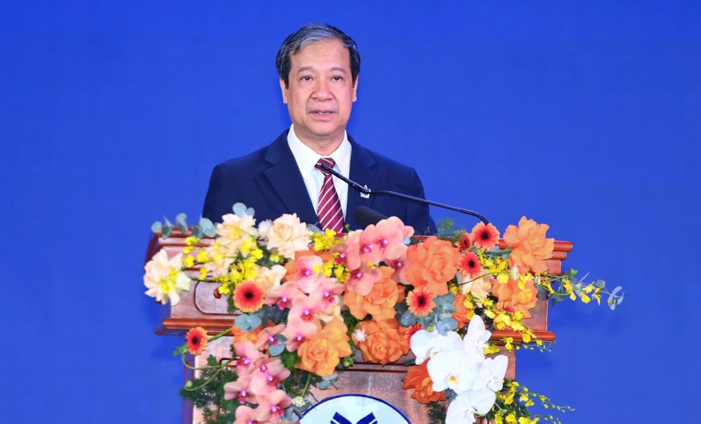 Utbildningsminister: Bộ trưởng Bộ GDĐT: “Nhà giáo cũng cần tri ân xã hội” - 2