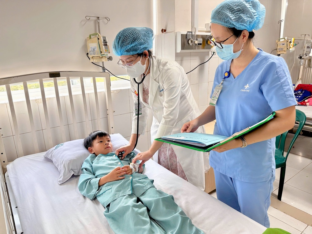 Cứu kịp thời 2 trường hợp nguy kịch vì ngộ độc khí từ máy phát điện - 1 Cứu kịp thời 2 trường hợp nguy kịch vì ngộ độc khí từ máy phát điện - 1