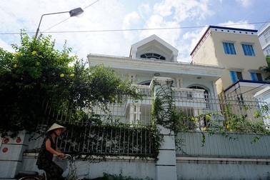 Lùm xùm đấu giá nhà đất của "Bầu" Kiên: Ngày 30/7 có kết luận chính thức