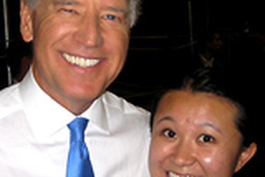 Cô gái gốc Việt duy nhất trong ban liên lạc báo chí của Obama 