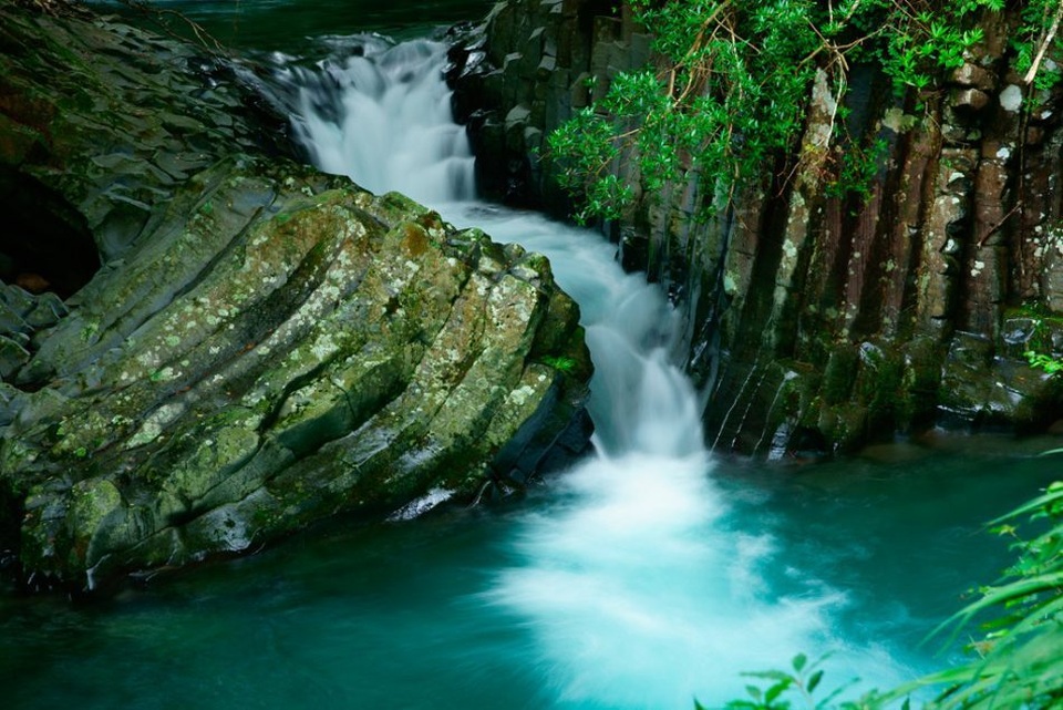 Tắm onsen ngầm dưới lòng đất tại thác bảy nước - 2 Tắm onsen ngầm dưới lòng đất tại thác bảy nước - 2